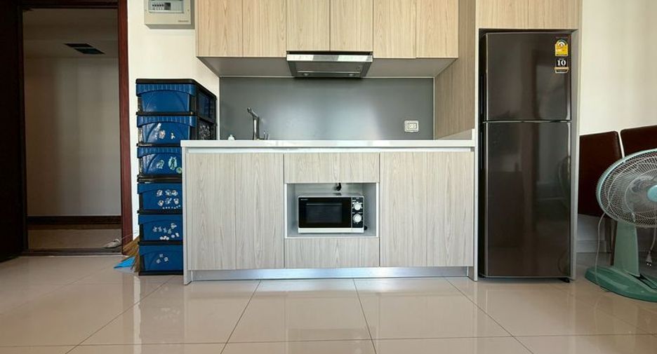 For sale 2 bedrooms condo in South Pattaya, Pattaya