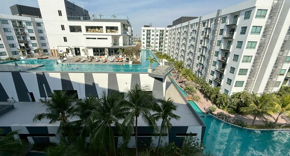 For sale 2 bedrooms condo in South Pattaya, Pattaya