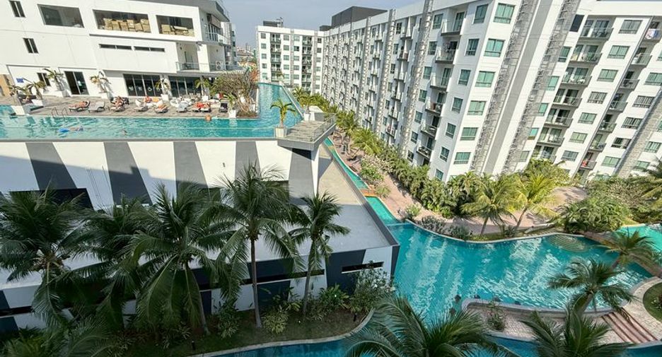 For sale 2 bedrooms condo in South Pattaya, Pattaya