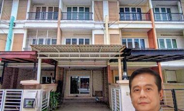 For sale 3 bedrooms townhouse in Lat Phrao, Bangkok