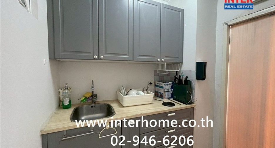 For sale 3 bedrooms townhouse in Suan Luang, Bangkok