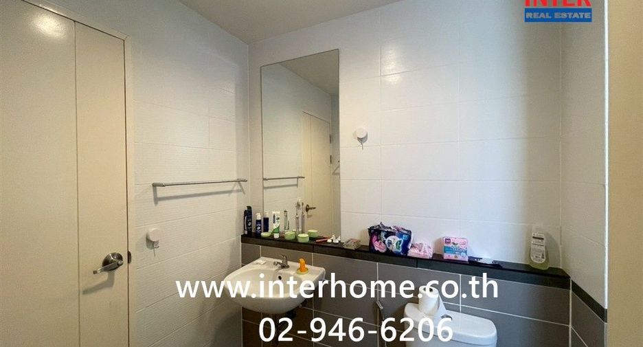 For sale 3 bedrooms townhouse in Suan Luang, Bangkok