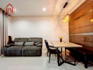 Casa adosada en venta de 3 habitaciones en Wang Thonglang, Bangkok