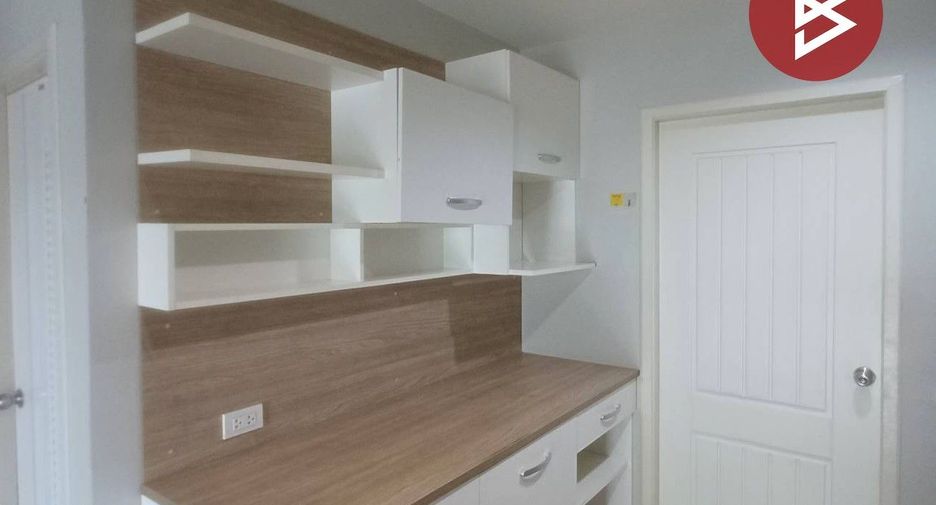 Reihenhaus zum Kauf mit 3 Zimmer in Mueang Rayong, Rayong