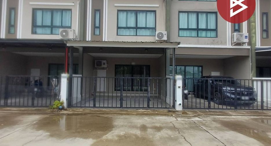 Reihenhaus zum Kauf mit 3 Zimmer in Mueang Rayong, Rayong