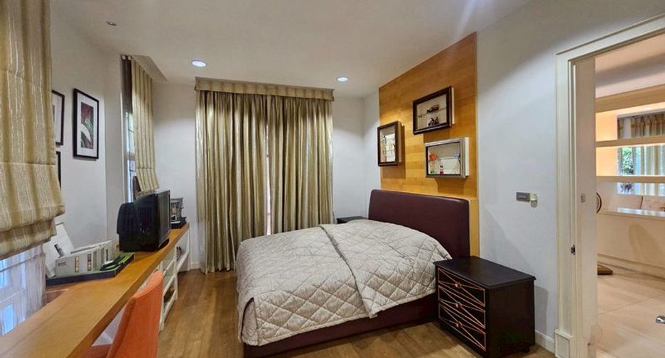 For sale 3 bedrooms house in Mueang Chon Buri, Chonburi