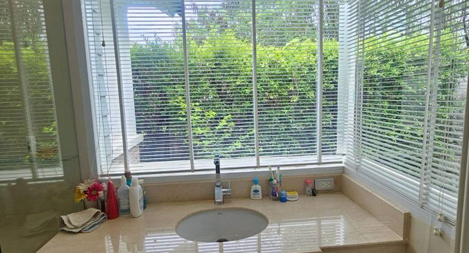 For sale 3 bedrooms house in Mueang Chon Buri, Chonburi