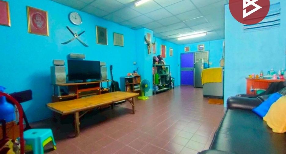 For sale 2 bedrooms townhouse in Mueang Samut Sakhon, Samut Sakhon