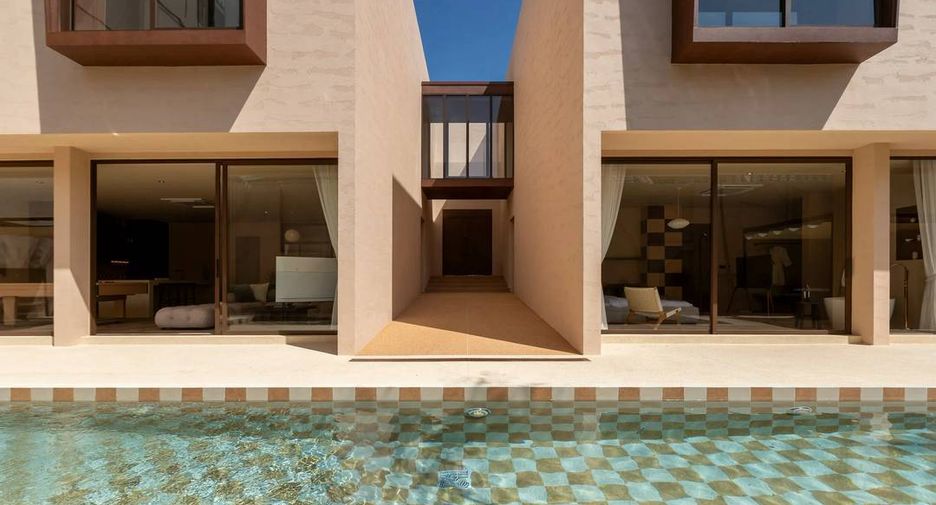 Villa zur Miete und zum Kauf mit 5 Zimmer in Pratumnak, Pattaya