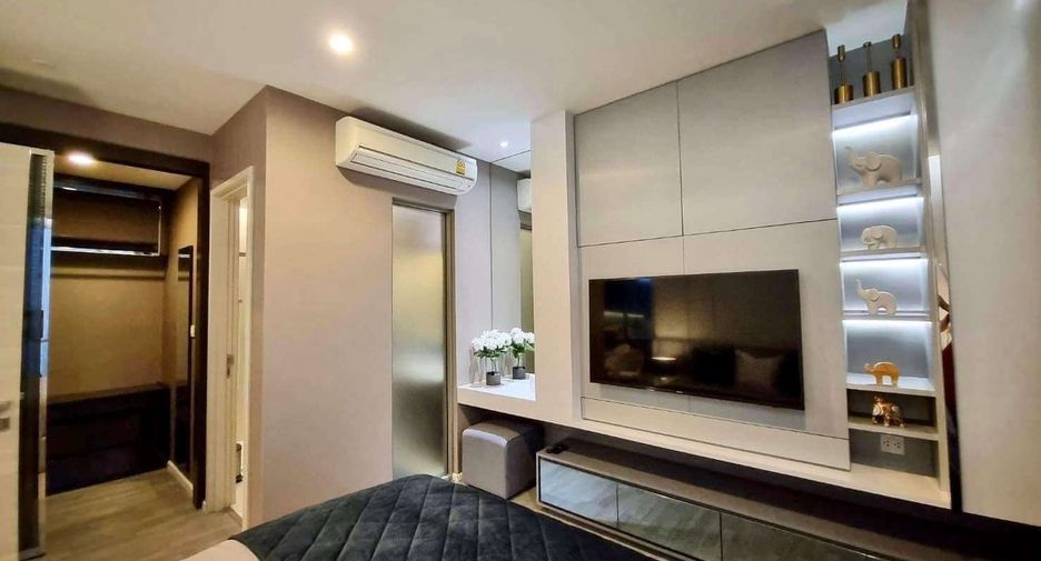 For sale 2 bedrooms condo in Sathon, Bangkok