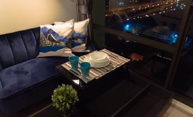Condo en alquiler de 1 habitaciones en Huai Khwang, Bangkok