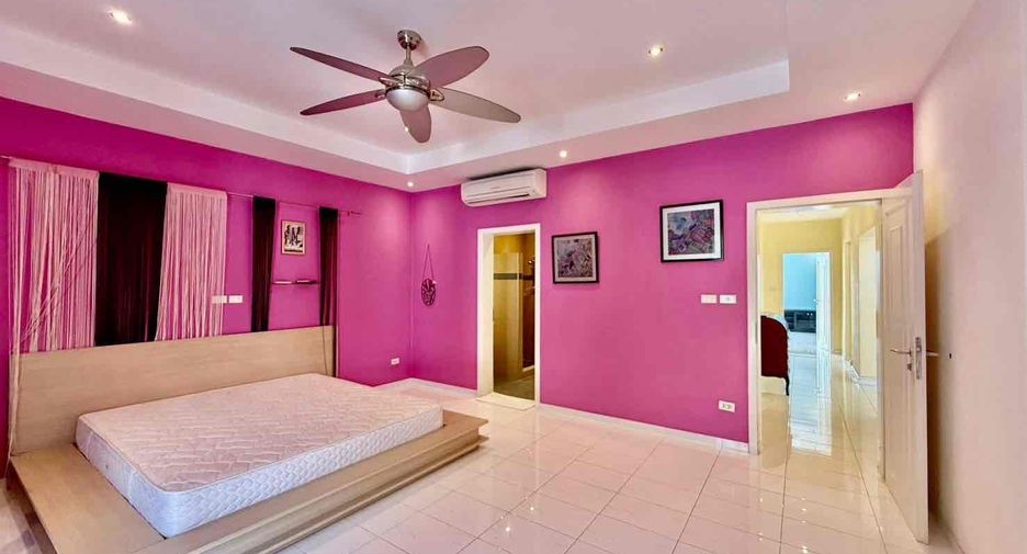 Villa zum Kauf und zur Miete mit 4 Zimmer in East Pattaya, Pattaya