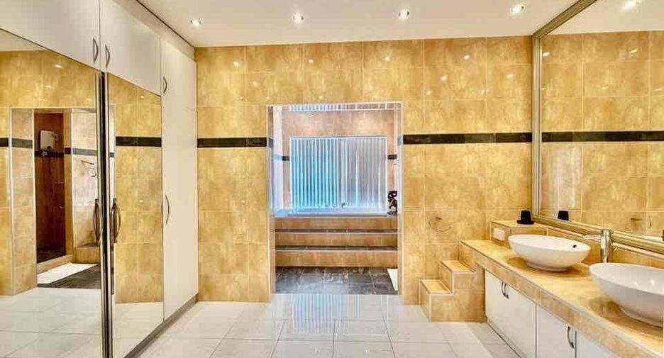 Villa zum Kauf und zur Miete mit 4 Zimmer in East Pattaya, Pattaya