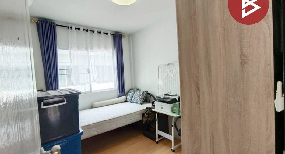Casa adosada en venta de 3 habitaciones en Bang Phli, Samut Prakan