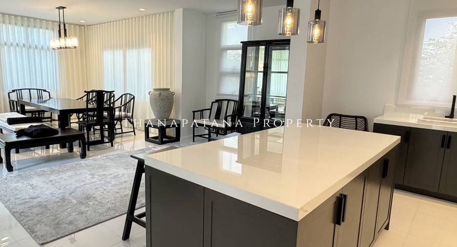 Haus zum Kauf mit 3 Zimmer in Phasi Charoen, Bangkok