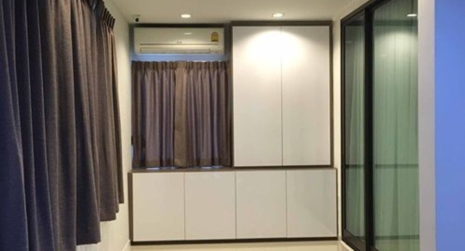 For rent 3 bedrooms house in Bang Kapi, Bangkok