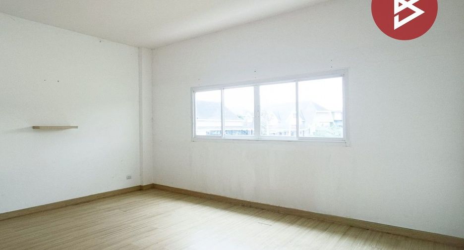 For rent and for sale 3 bedrooms retail Space in Mueang Rayong, Rayong