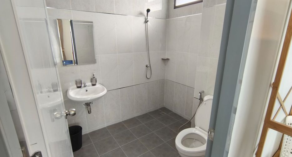 À louer studio appartement à Pratumnak, Pattaya