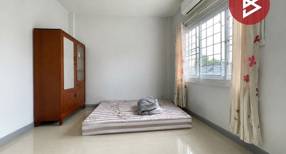 For sale 3 bedrooms townhouse in Mueang Chon Buri, Chonburi