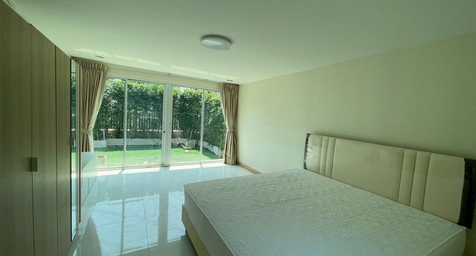 Haus zur Miete und zum Kauf mit 4 Zimmer in Lat Phrao, Bangkok
