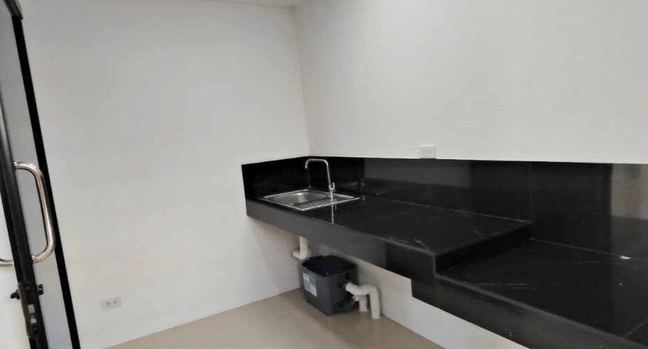 Reihenhaus zum Kauf mit 3 Zimmer in Bang Phli, Samut Prakan