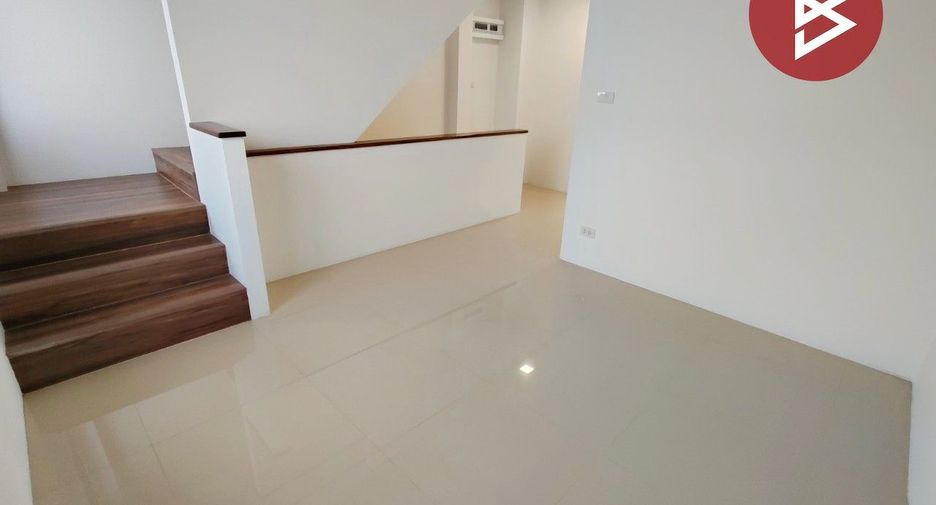 Reihenhaus zum Kauf mit 3 Zimmer in Bang Phli, Samut Prakan