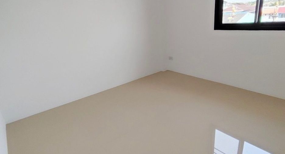 Reihenhaus zum Kauf mit 3 Zimmer in Bang Phli, Samut Prakan