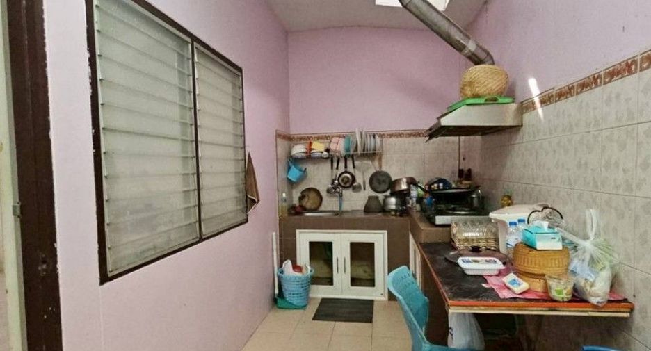 出售 2 卧室 联排别墅 在 Mueang Chon Buri, Chon Buri