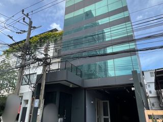 For rent retail Space in Watthana, Bangkok