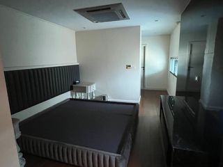 For rent retail Space in Watthana, Bangkok