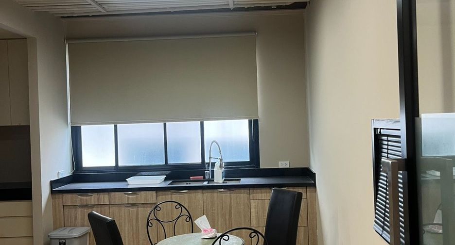 Local comercial en alquiler en Watthana, Bangkok