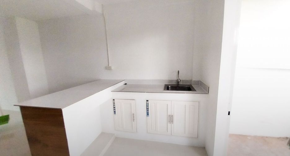 Casa adosada en venta de 2 habitaciones en Khlong Luang, Pathum Thani