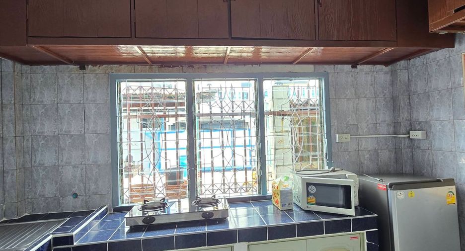For rent 2 bedrooms house in East Pattaya, Pattaya