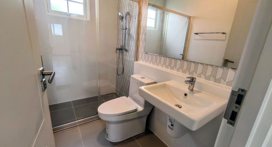 Haus zum Kauf mit 3 Zimmer in Bang Phli, Samut Prakan