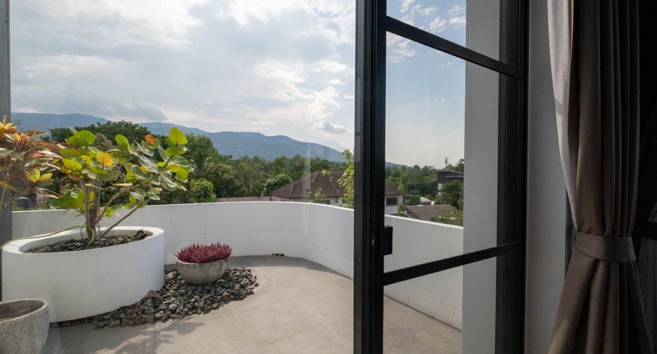 For rent 4 bedrooms house in Mueang Chiang Mai, Chiang Mai