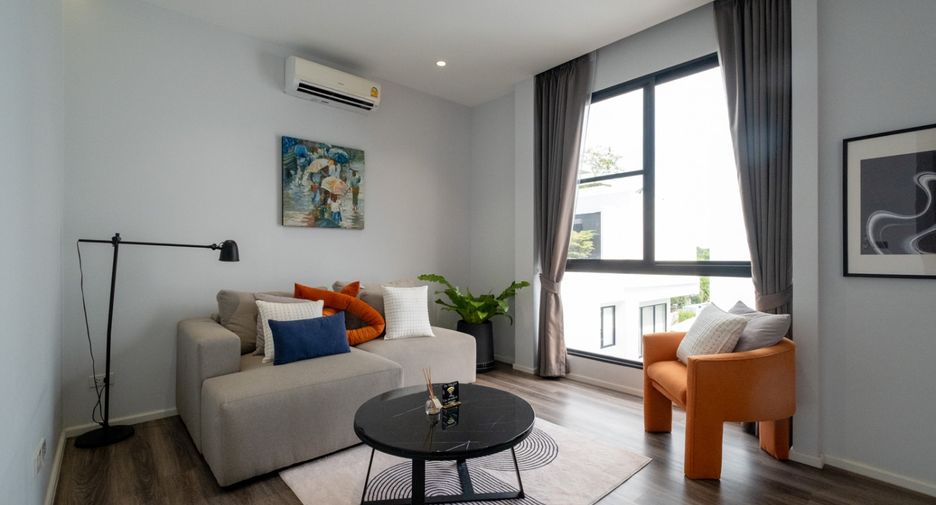 For rent 4 bedrooms house in Mueang Chiang Mai, Chiang Mai