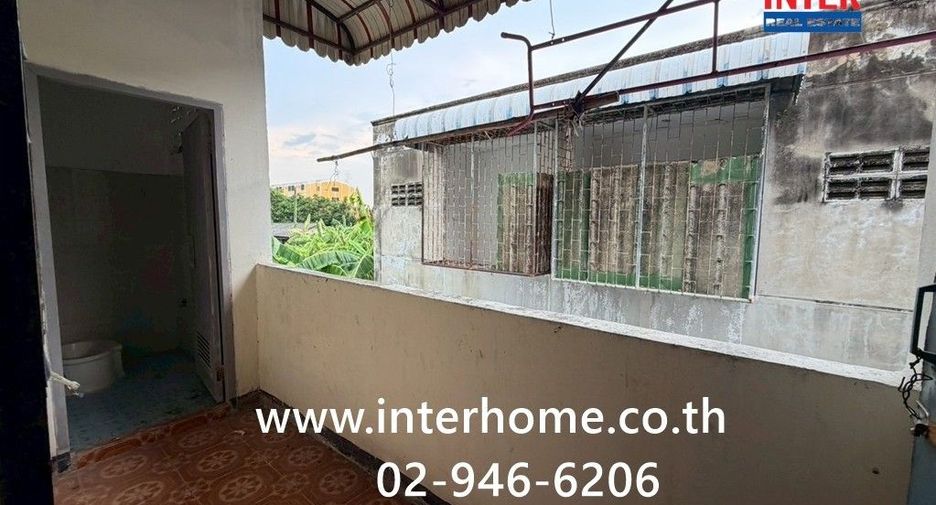 For sale 16 bedrooms retail Space in Sai Mai, Bangkok