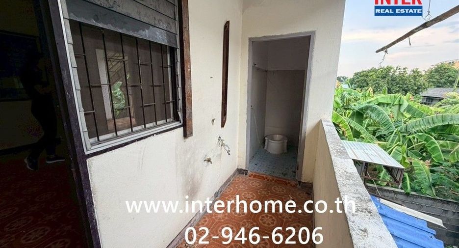 For sale 16 bedrooms retail Space in Sai Mai, Bangkok