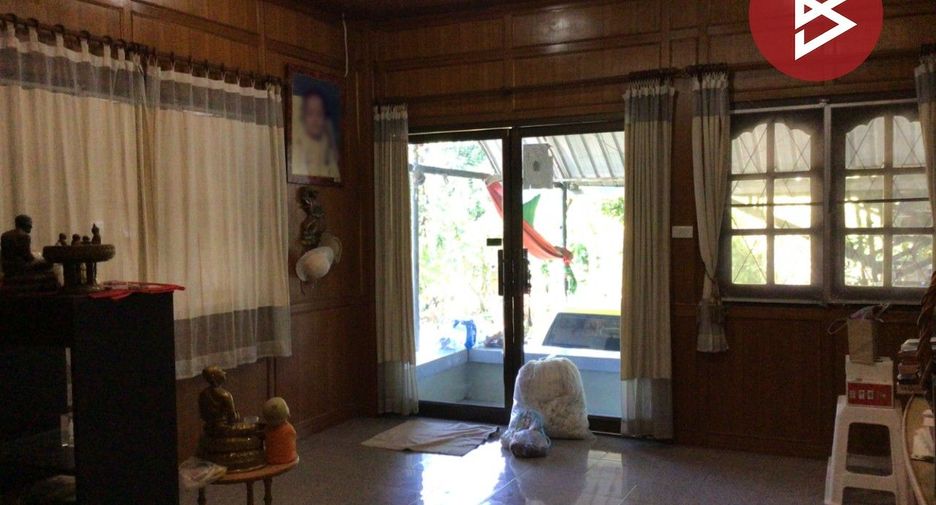 For sale 4 bedrooms house in Mueang Chiang Rai, Chiang Rai