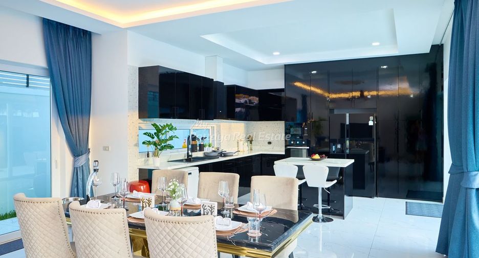 For sale 3 bedrooms villa in East Pattaya, Pattaya