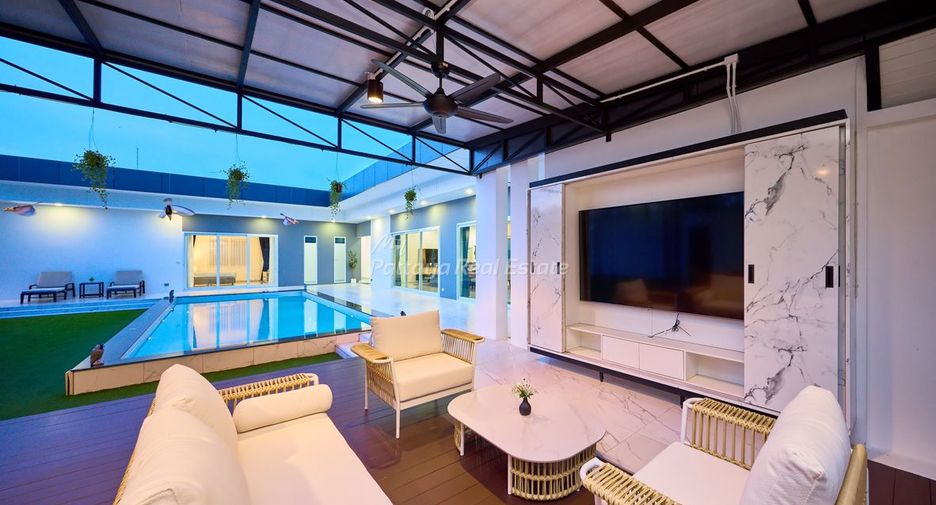 For sale 3 bedrooms villa in East Pattaya, Pattaya