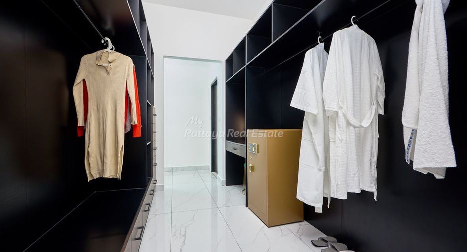 For sale 3 bedrooms villa in East Pattaya, Pattaya