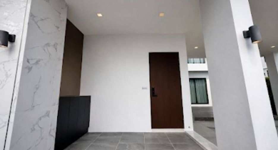 Casa en venta de 4 habitaciones en Min Buri, Bangkok