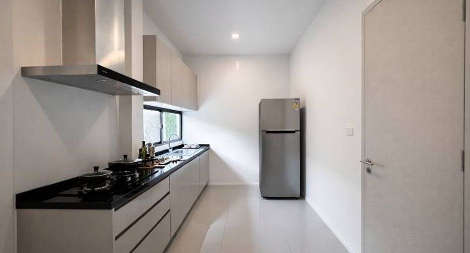 Casa en venta de 4 habitaciones en Min Buri, Bangkok