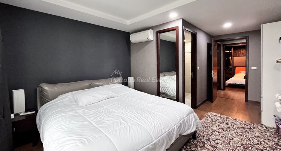 For sale 2 bedrooms condo in Pratumnak, Pattaya