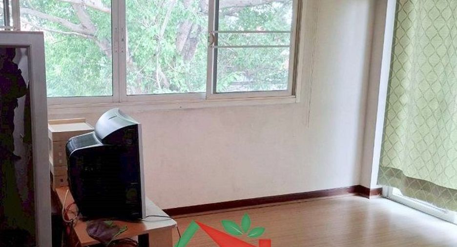 For sale 4 bedrooms house in Khlong Sam Wa, Bangkok