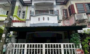 For sale 3 bedrooms townhouse in Bang Khen, Bangkok