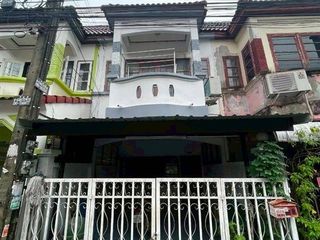 For sale 3 bedrooms townhouse in Bang Khen, Bangkok