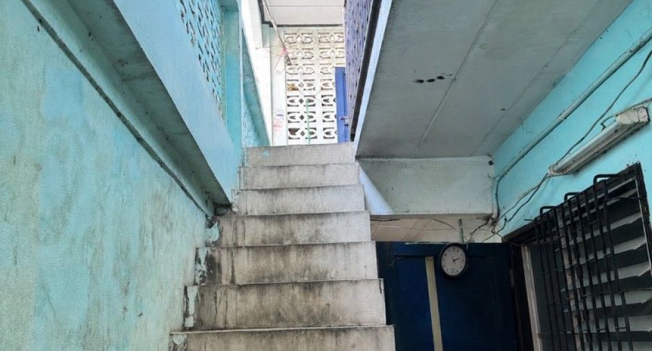 For sale studio apartment in Phra Pradaeng, Samut Prakan