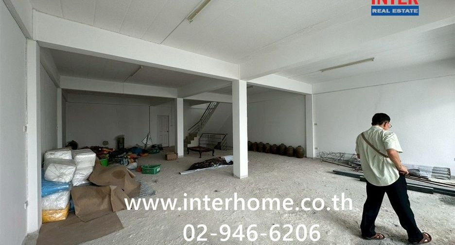 Local comercial en venta de 4 habitaciones en Don Mueang, Bangkok